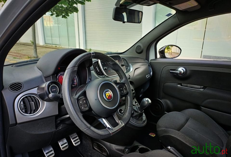 2018' Fiat Abarth 595 photo #5