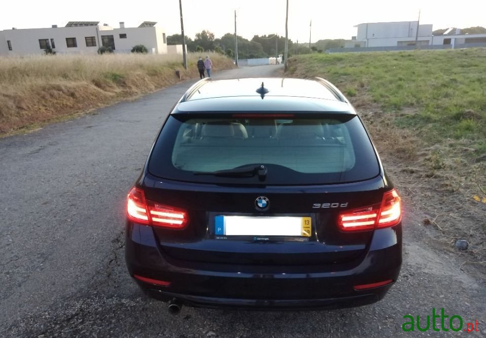 2013' BMW 320 photo #6