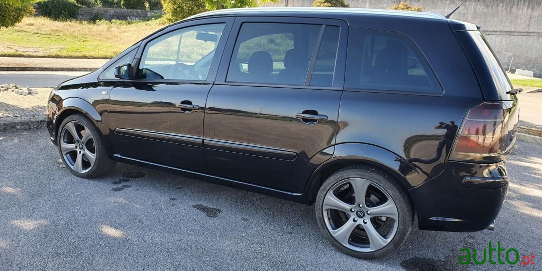 2008' Opel Zafira photo #3