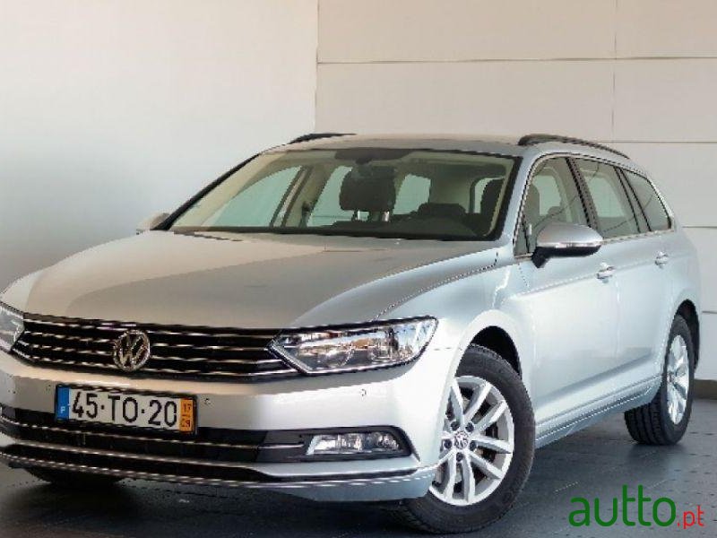 2017' Volkswagen Passat photo #1