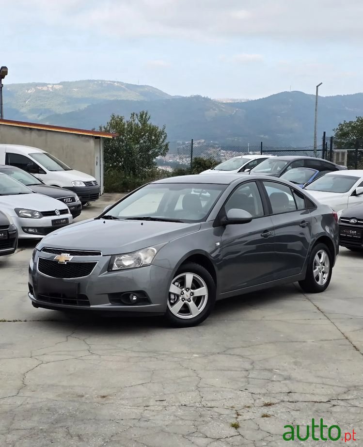 2011' Chevrolet Cruze 1.6 Ls photo #1