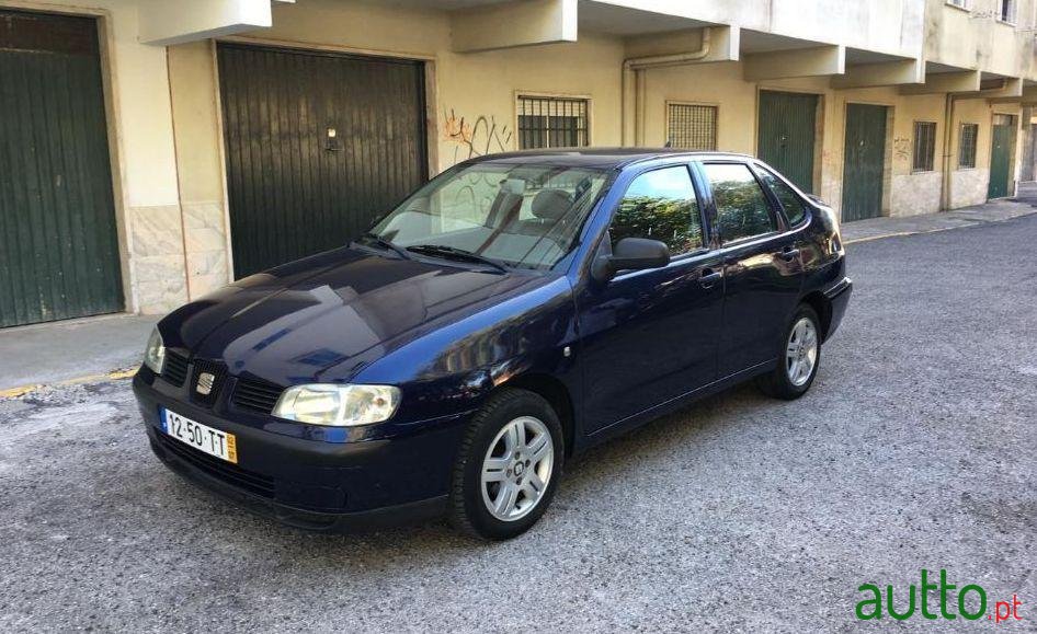 2002' SEAT Cordoba 1.4. photo #1
