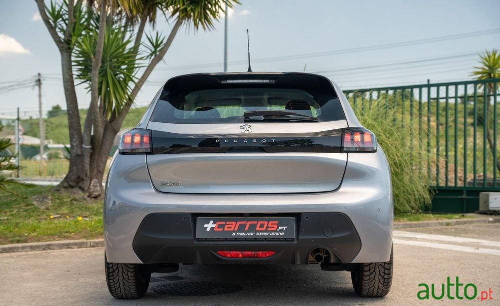 2023' Peugeot 208 photo #5