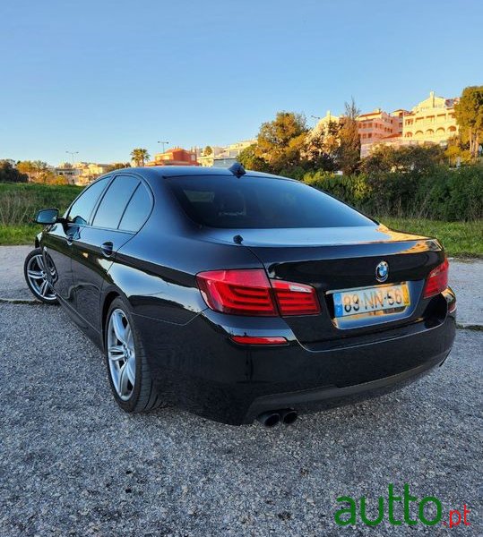 2013' BMW 525 photo #3