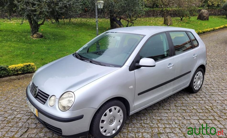2003' Volkswagen Polo photo #1