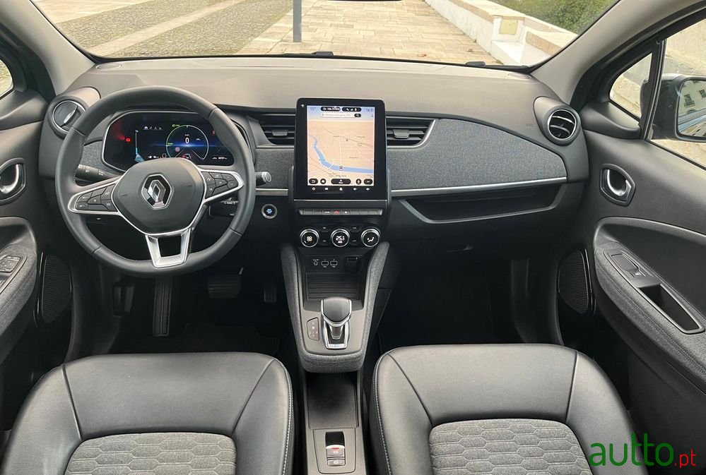 2021' Renault Zoe photo #5