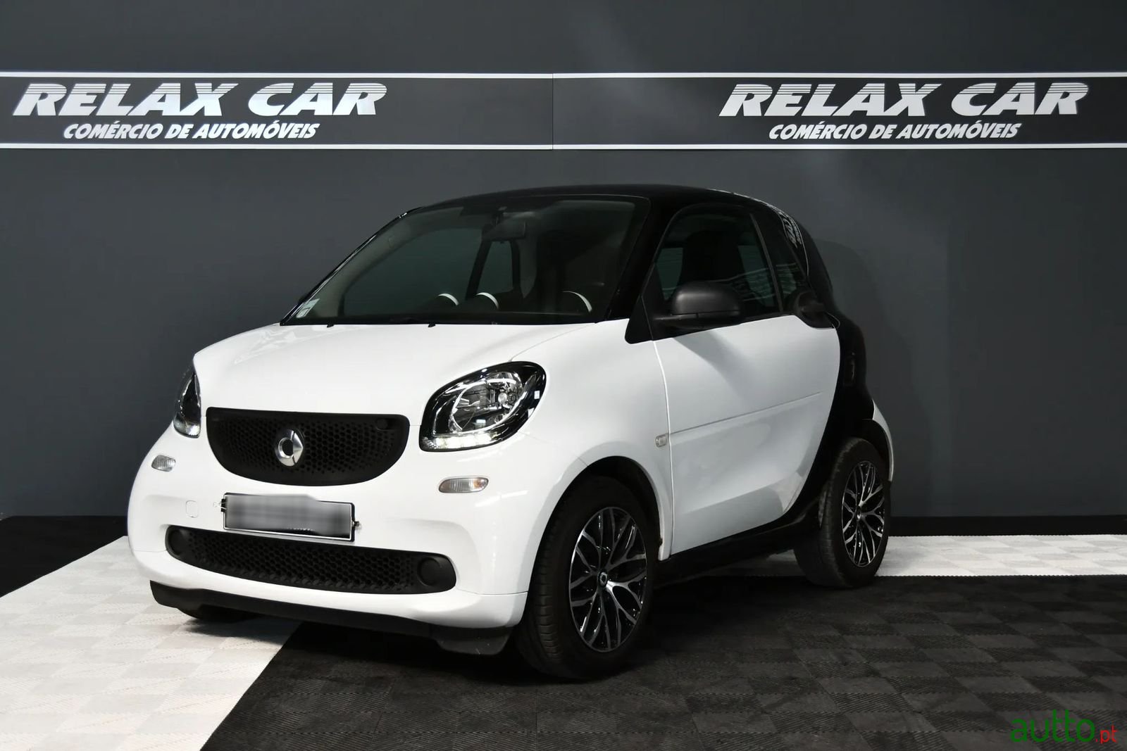 2015' Smart Fortwo photo #1