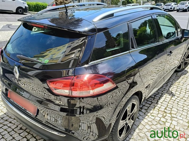 2015' Renault Clio Sport Tourer photo #3