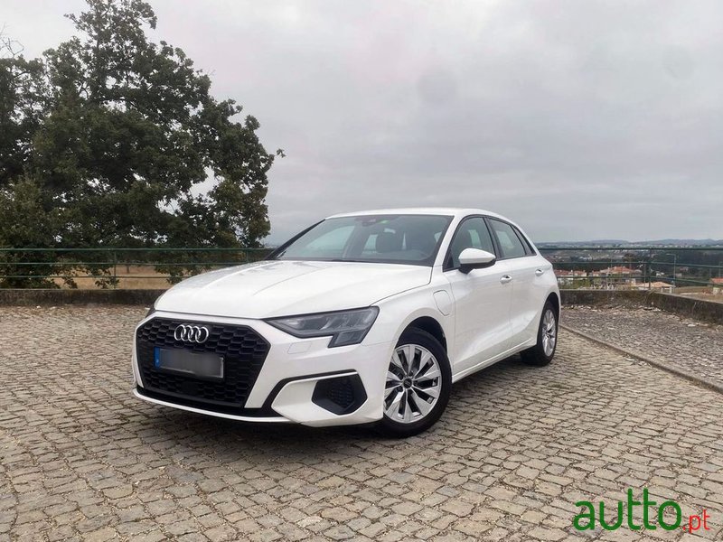 2021' Audi A3 Sportback photo #1