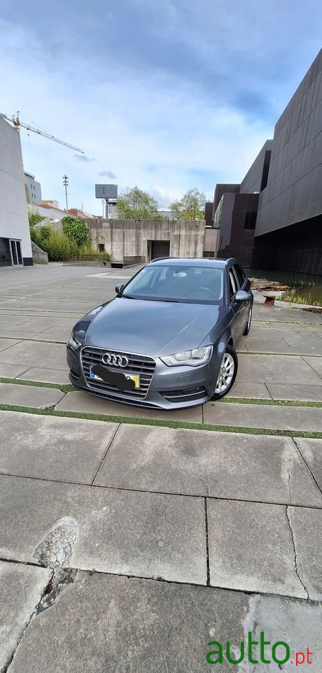 2013' Audi A3 Sportback photo #4