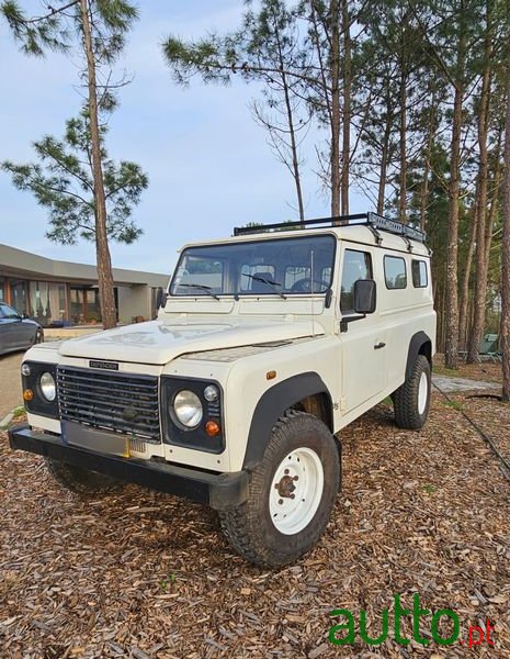 2001' Land Rover Defender photo #6