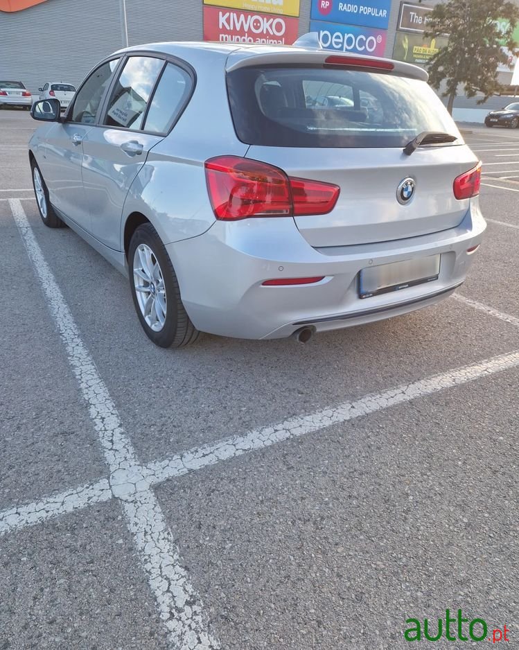 2019' BMW Série 1 D Line Sport photo #5