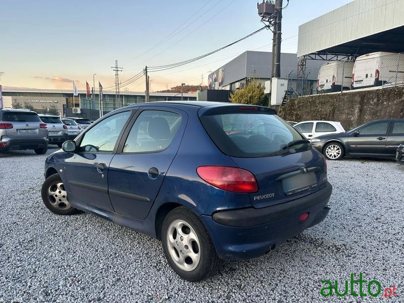 2002' Peugeot 206 photo #5