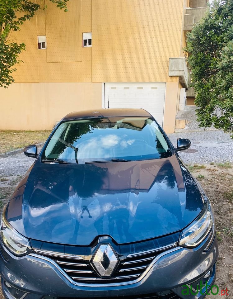 2016' Renault Megane photo #2