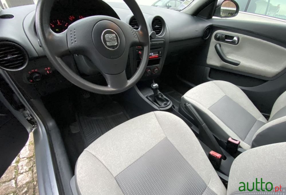 2004' SEAT Ibiza 1.4 Tdi Reference photo #6