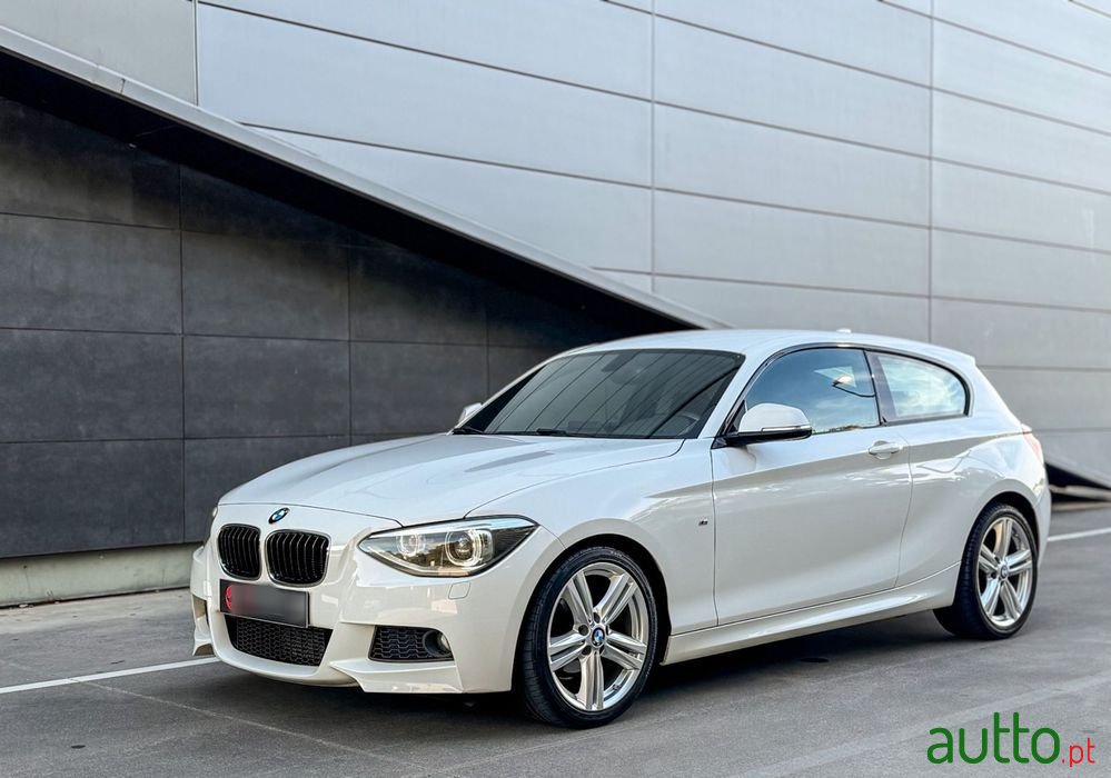 2014' BMW Série 1 D Pack M photo #3