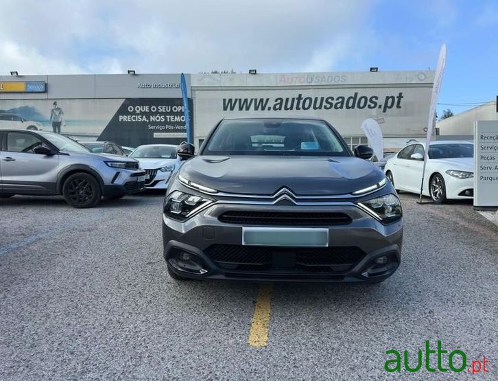 2022' Citroen C4 photo #2