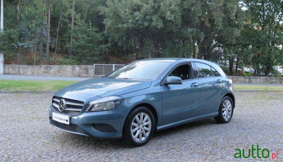 2013' Mercedes-Benz A-180 photo #1