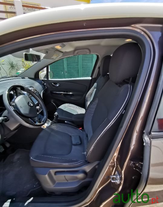 2014' Renault Captur photo #3