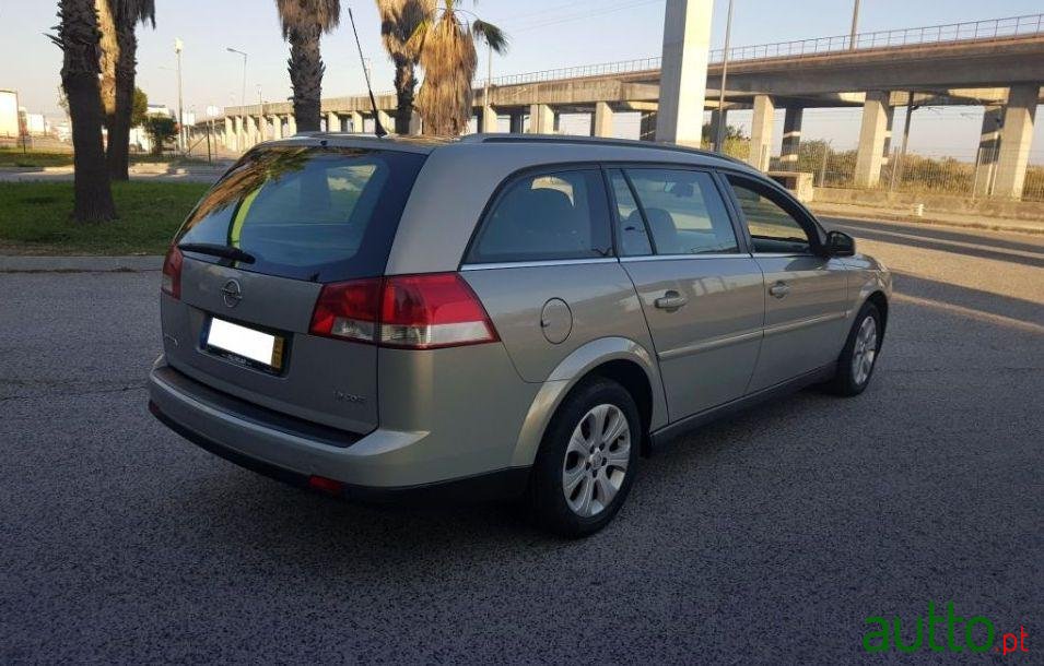 2007' Opel Vectra-Caravan 1.9 Cdti Cosmos photo #1