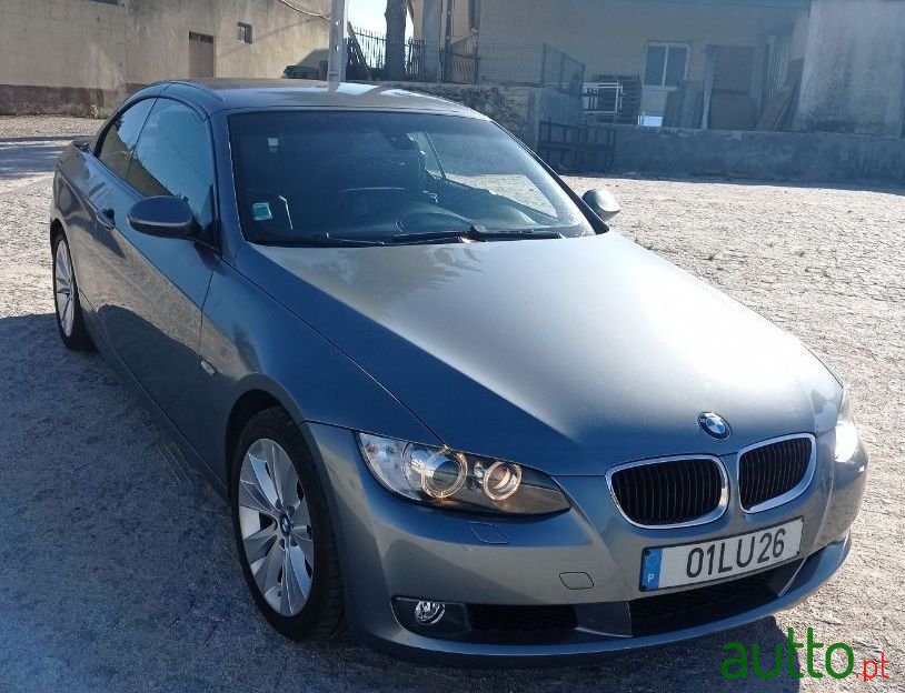 2009' BMW 320 photo #2