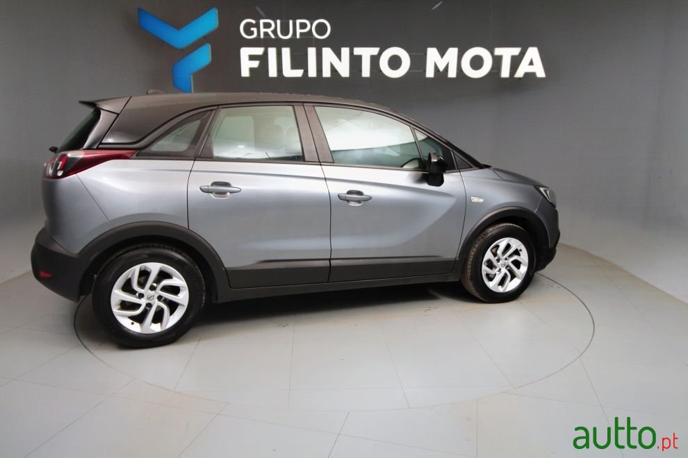 2019' Opel Crossland-X photo #2