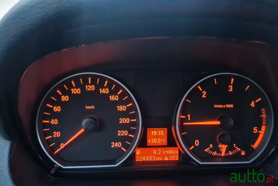 2009' BMW 116 photo #6