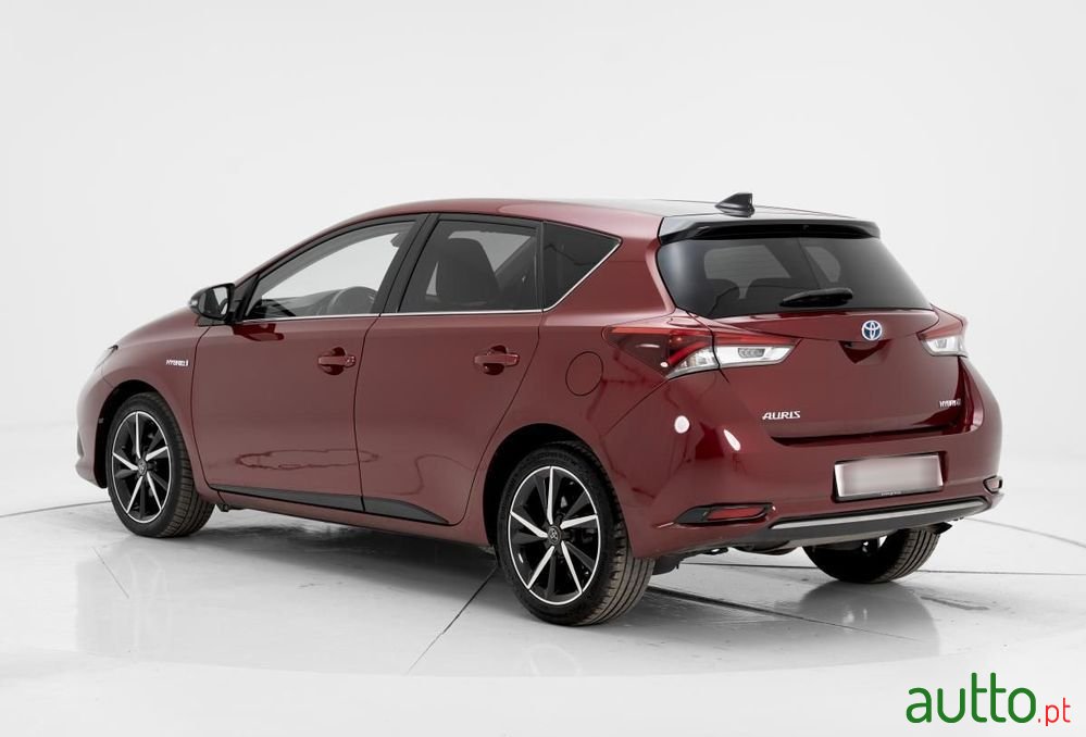 2018' Toyota Auris photo #4