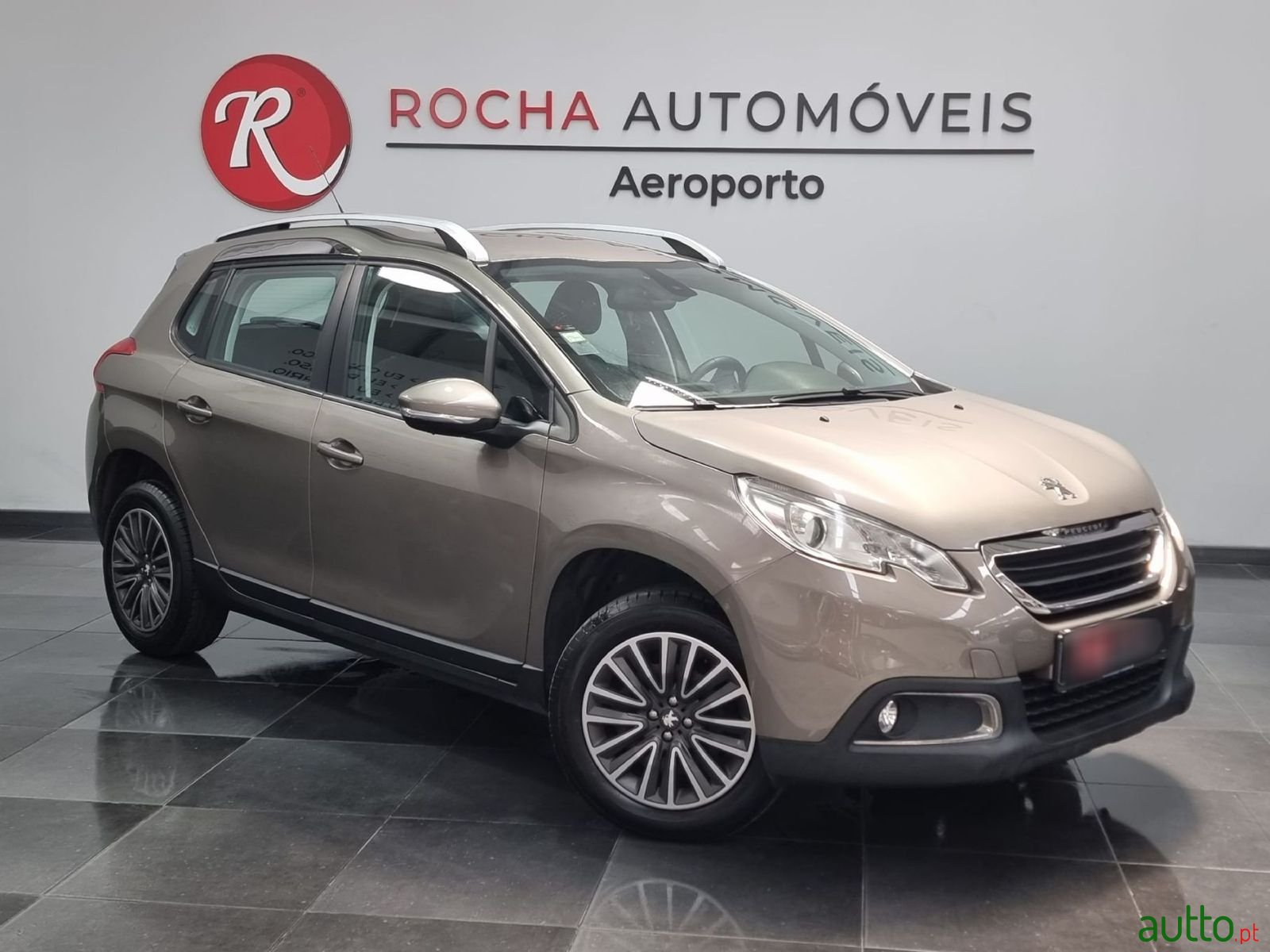 2014' Peugeot 2008 photo #3