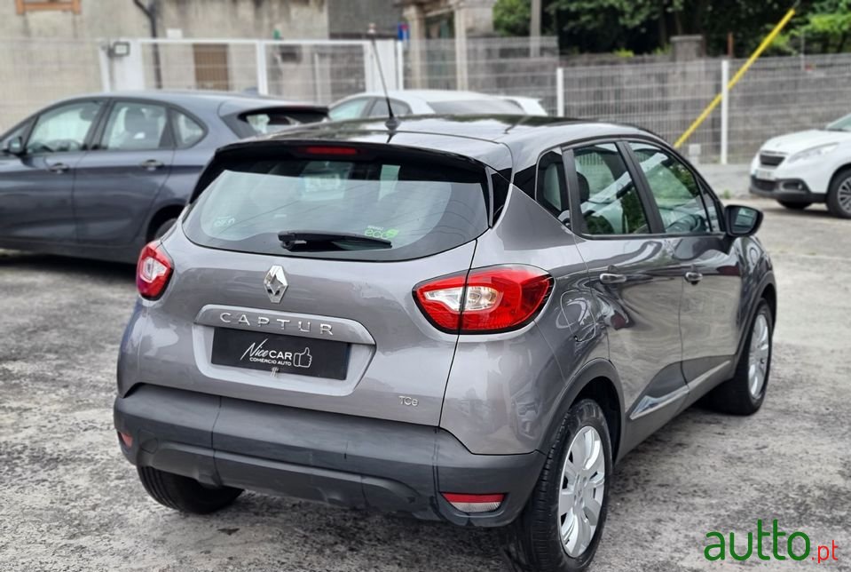 2014' Renault Captur photo #5