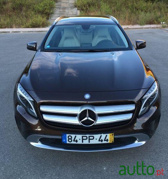 2015' Mercedes-Benz Gla 250 4-Matic photo #1