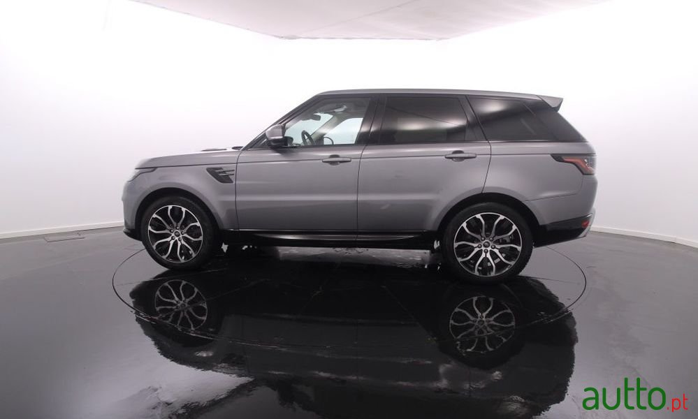2022' Land Rover Range Rover Sport photo #3