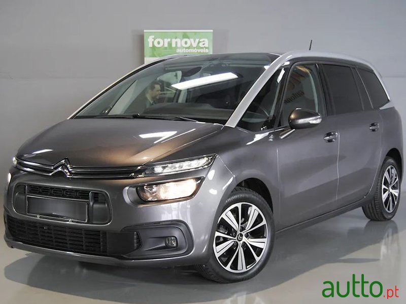 2018' Citroen C4 Grand Picasso photo #3