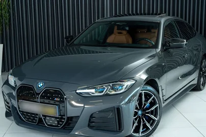 2022' BMW Série I M50