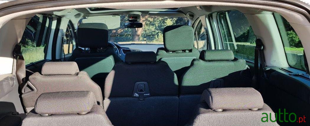 2012' Peugeot 5008 1.6 Hdi Teto Panoramico photo #1