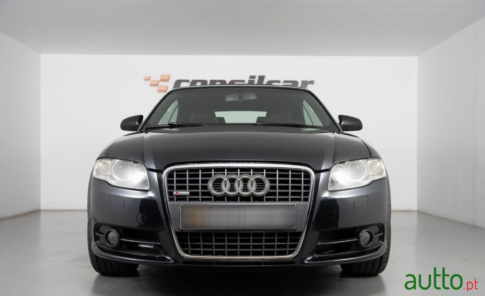 2008' Audi A4 2.0 Tdi S-Line photo #4