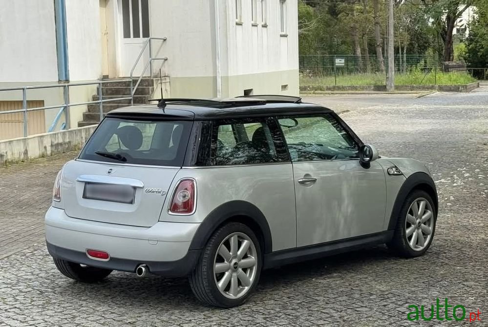 2010' MINI 3 Portas photo #2