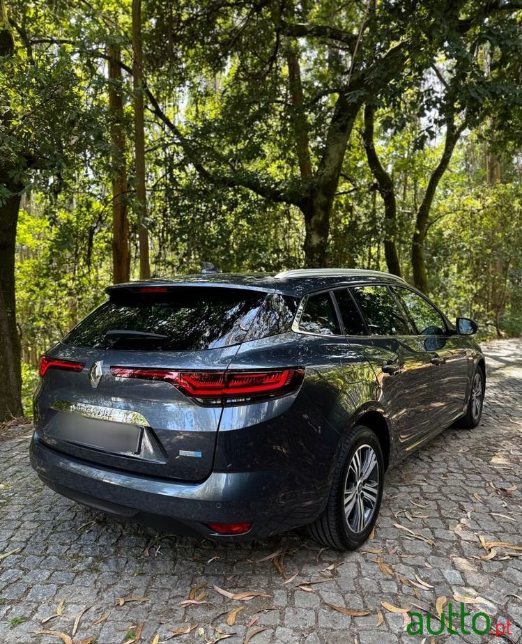 2022' Renault Mégane Sport Tourer photo #6