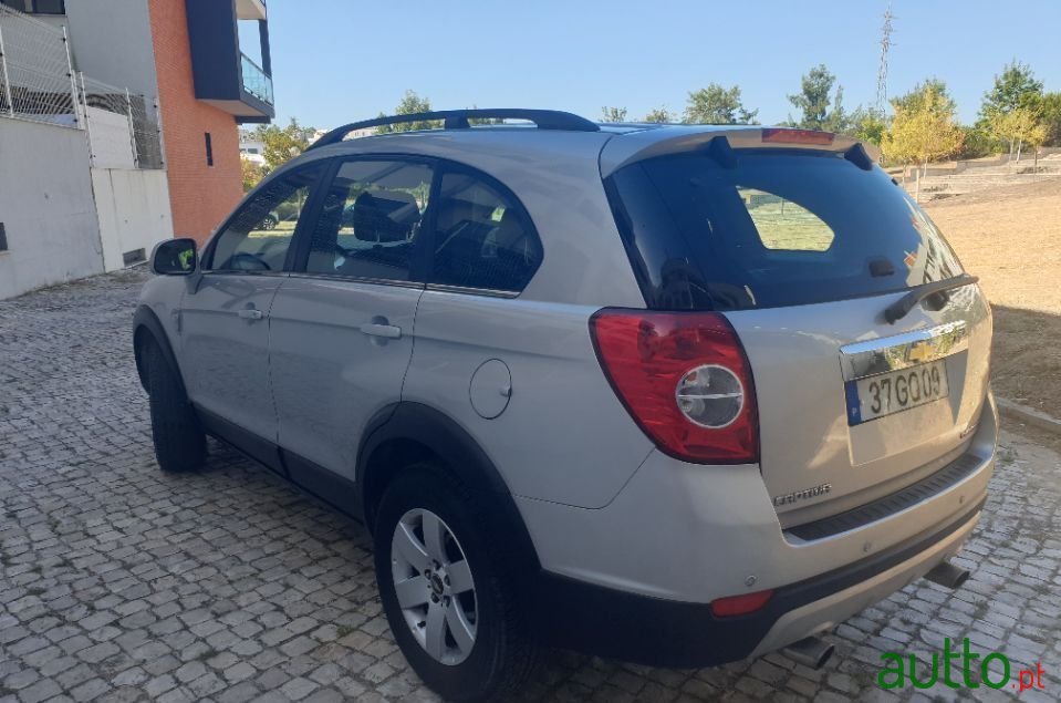 2008' Chevrolet Captiva photo #3