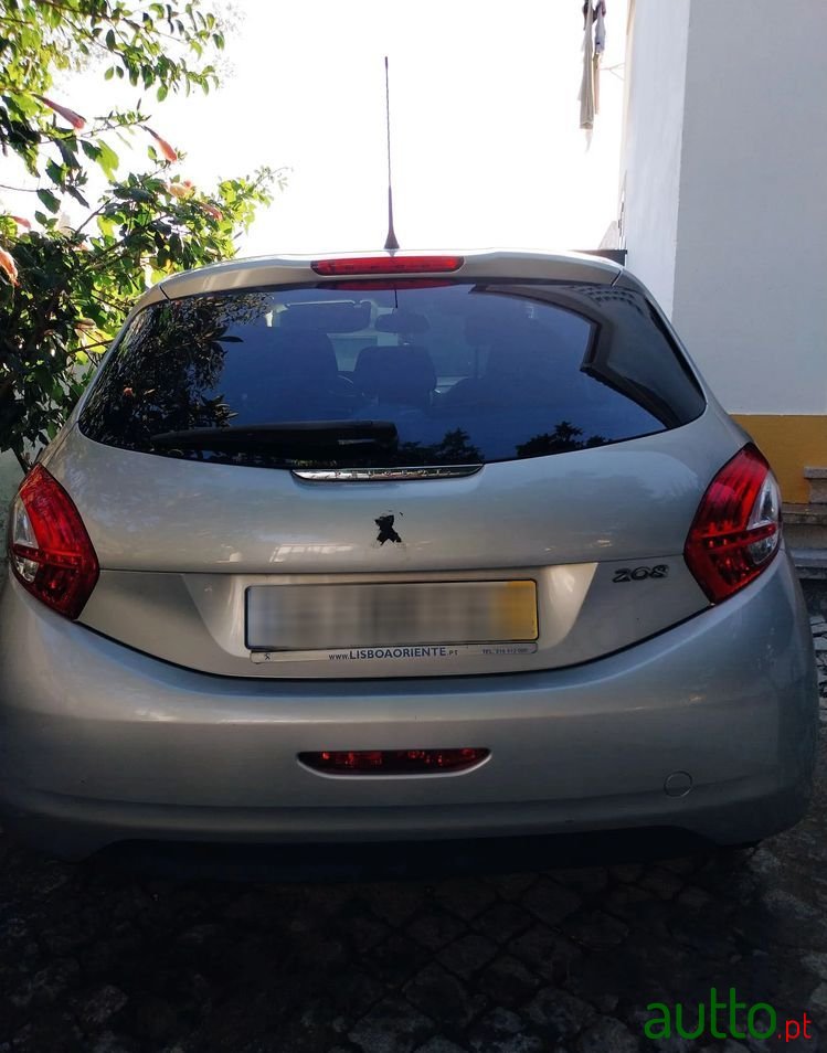 2013' Peugeot 208 1.2 Vti Active photo #5