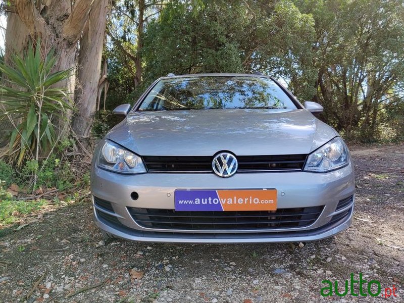 2014' Volkswagen Golf Variant photo #3