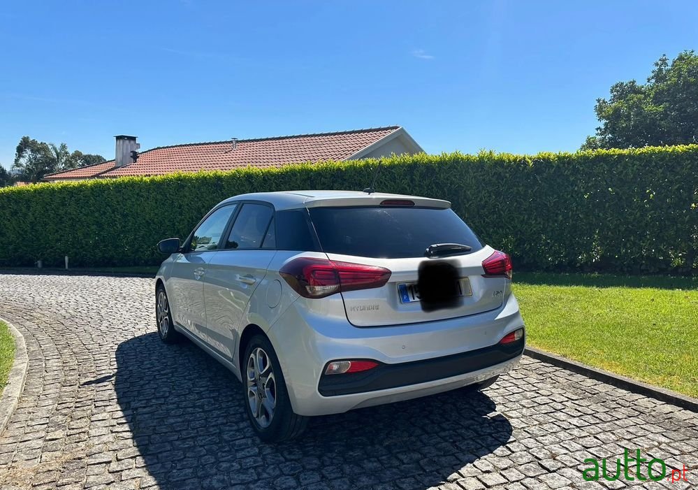 2018' Hyundai i20 1.0 T-Gdi Comfort photo #2