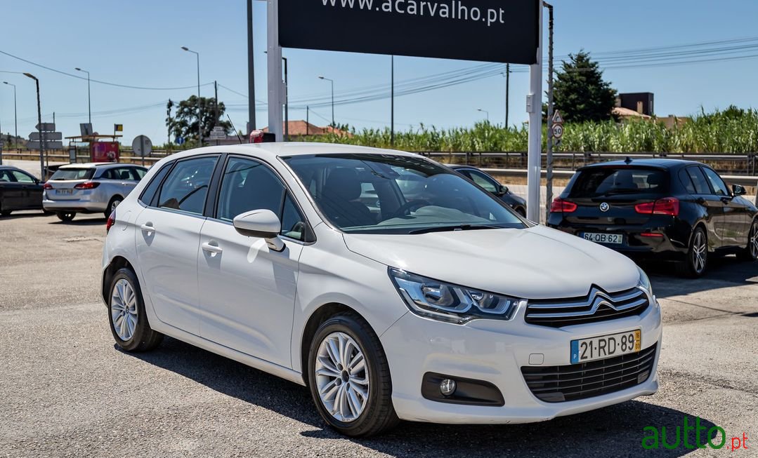 2016' Citroen C4 photo #1