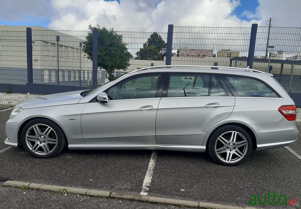 2010' Mercedes-Benz E-250 photo #1
