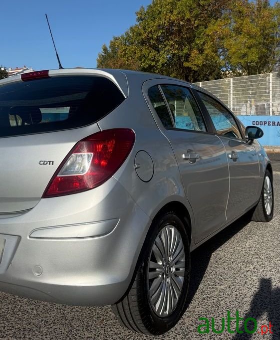 2013' Opel Corsa photo #6