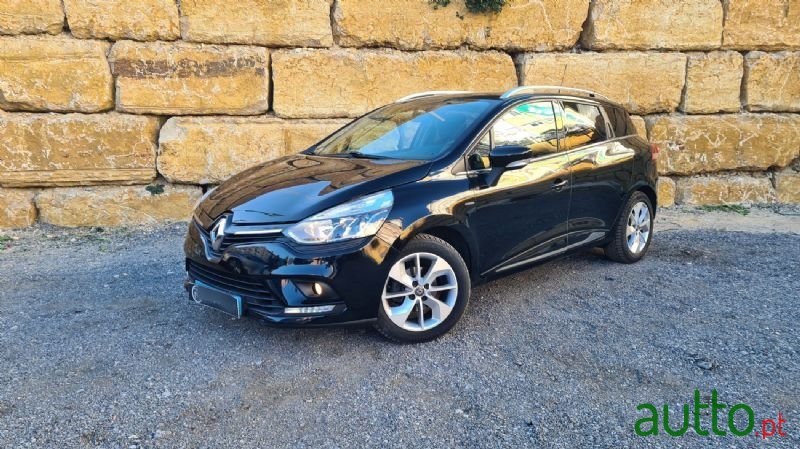 2018' Renault Clio Sport Tourer photo #1