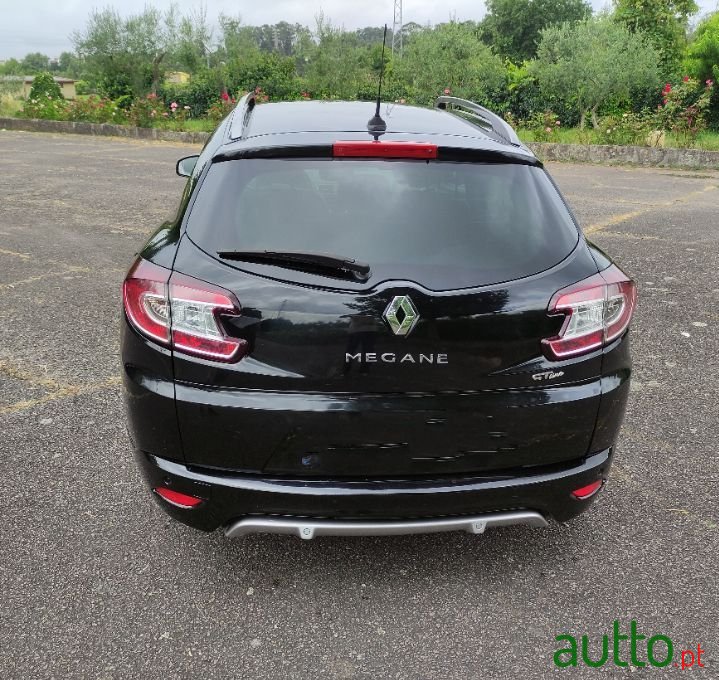 2012' Renault Megane Sport Tourer photo #5