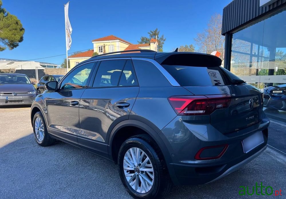2023' Volkswagen T-Roc 1.0 Tsi Life photo #2