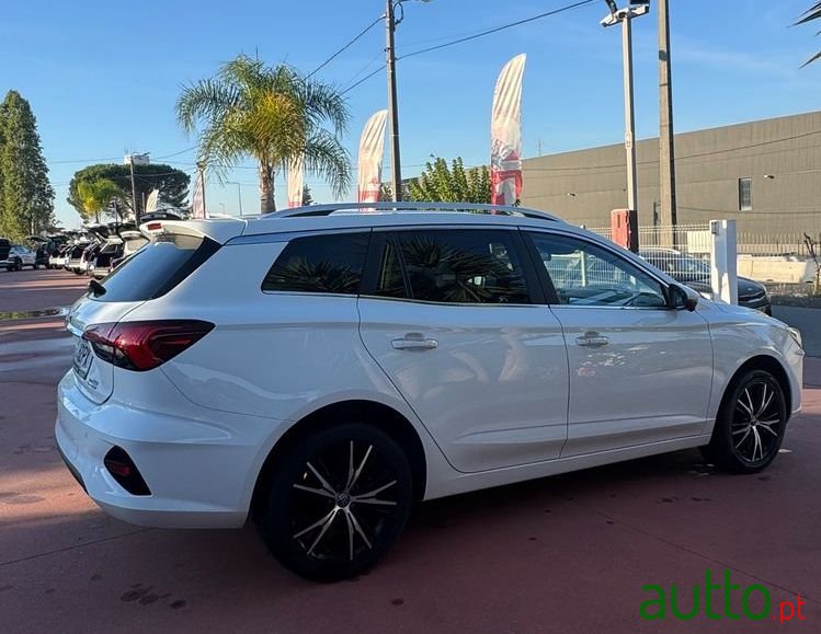 2022' MG MG5 51 Kwh Comfort photo #5