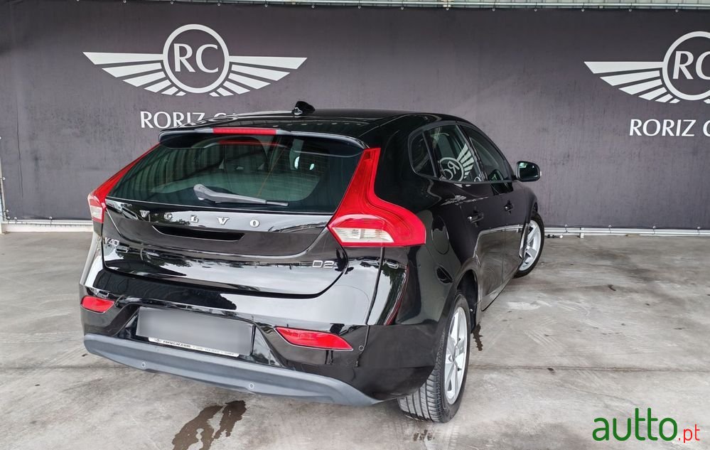 2014' Volvo V40 photo #5